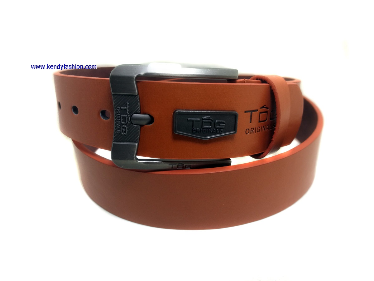 New products 2019 innovative western style smooth buckle belt in black matter PU leatherette